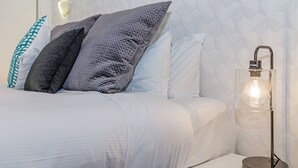 Apartment, 1 Bedroom - Urban Estates - Princes Wharf Apartment N11 Shed 20 (Auckland)