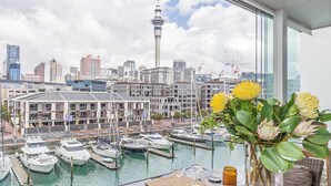 Appartement, 2 slaapkamers | Uitzicht vanaf balkon