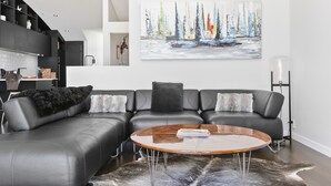 Unclassified image, 2 of 16, button - Urban Estates - Princes Wharf Apartment N47 Shed 22 (Auckland)