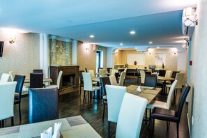 Free daily continental breakfast - Cherry Garden (Tbilisi)