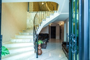 Interior - Cherry Garden (Tbilisi)