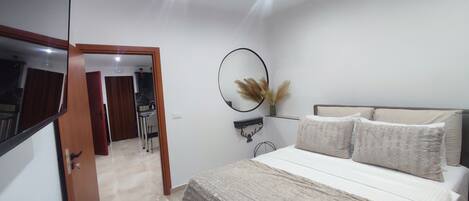 1 bedroom, in-room safe, Internet, bed sheets