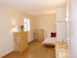 Triple Room - Chambres d'hôtes La Vergne (Saint-Martin-des-Combes)