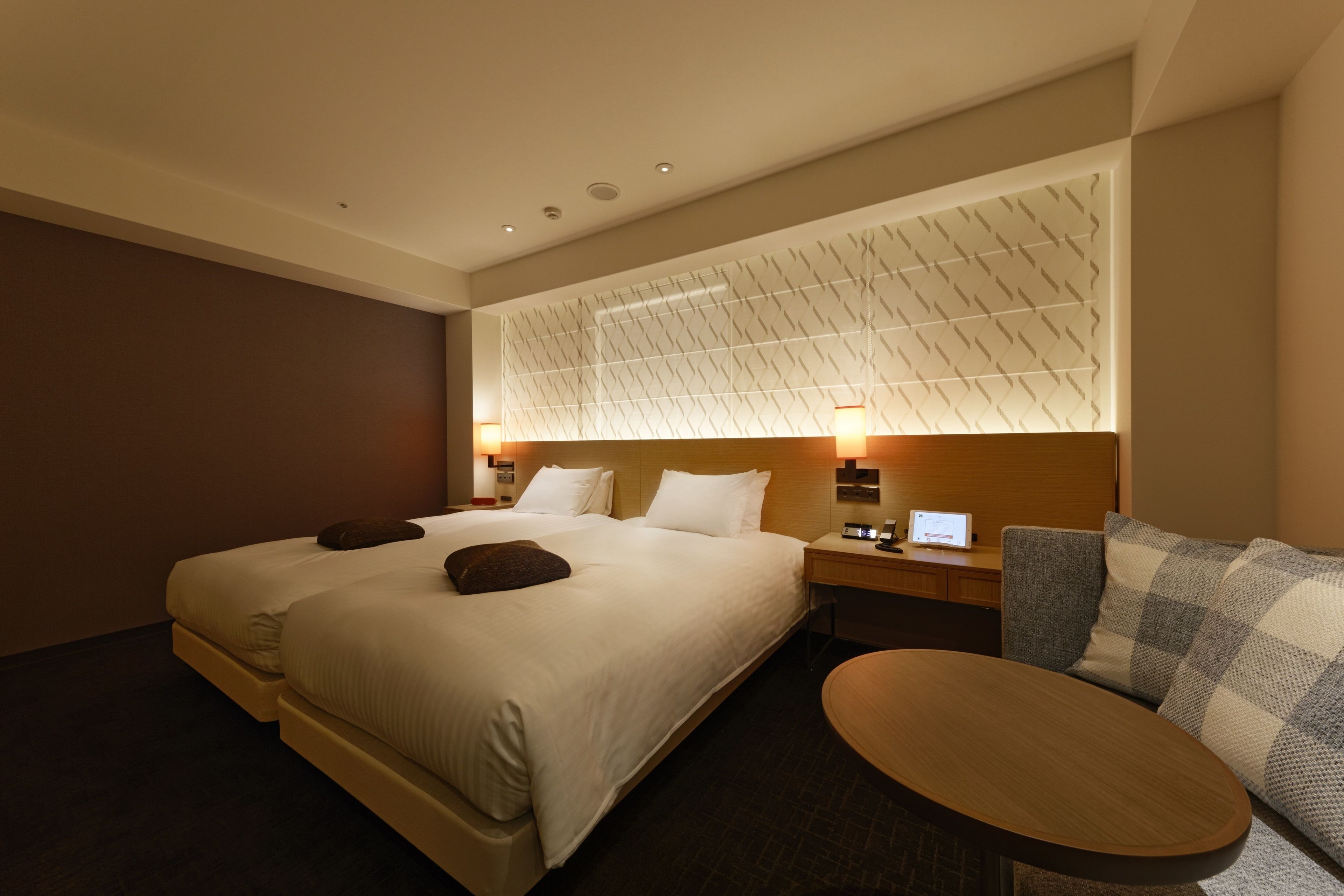 Free WiFi, bed sheets, wheelchair access