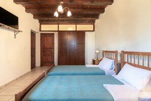 2 bedrooms, soundproofing, iron/ironing board, free WiFi