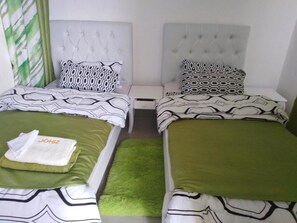 Fer et planche Ă repasser, Wi-Fi gratuit, draps fournis