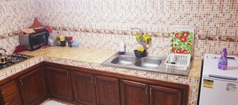 HOUSE SIDI BERNOUSSI 100 M2 WITH INTERIOR COURT