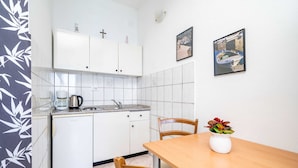 Studio (Apartments Nikolina (LU) - Studio wit) | Eget kjøkken