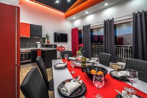 Apartment (Apartments Sunshine Home - Two Bedroo) | Dining room