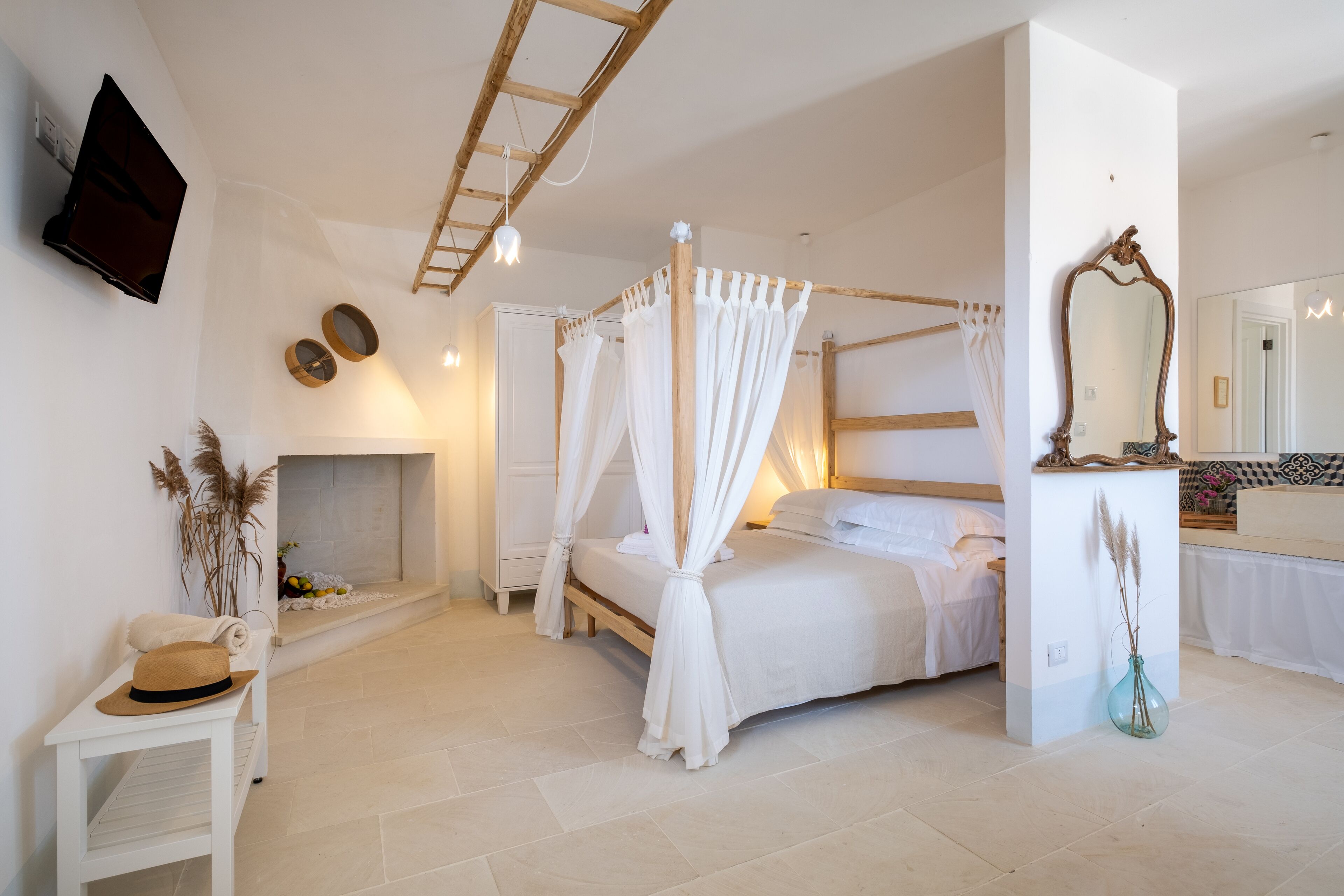 Suite Panoramique, terrasse | Minibar, décoration personnalisée, ameublement personnalisé
