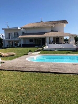 Seasonal outdoor pool