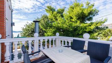 Apartment (Apartment & Rooms Villa Katarina - On) | Balkoni