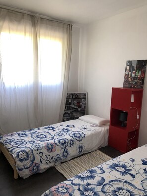 3 habitaciones y ropa de cama 