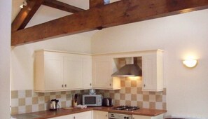Private kitchen - Knotts Nest (Quernmore. Lancaster)