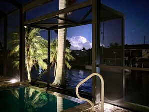Piscine extérieure, piscine chauffée