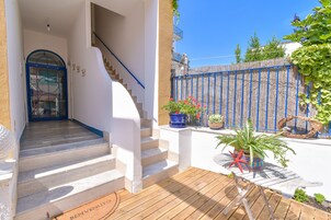 Fachada de la propiedad