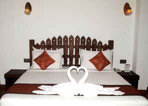 Laptop workspace, rollaway beds, free WiFi