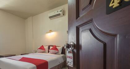 OYO 1090 Hotel Anging Mammiri Makassar