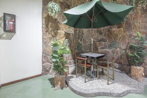 Interior detail - OYO 1090 Hotel Anging Mammiri Makassar (Makassar)