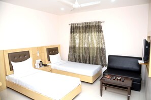 Rollaway beds, free WiFi