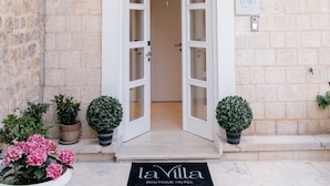 Entrada de la propiedad