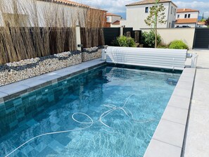 Piscine extérieure, piscine chauffée