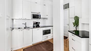 Apartemen | Dapur pribadi | Lemari es besar, microwave, oven, dan kompor