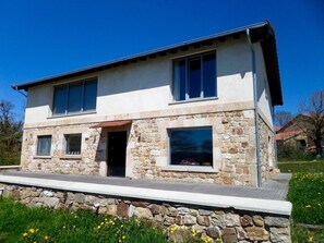 Exterior - "House of the swamp" La Riva (La Riva)