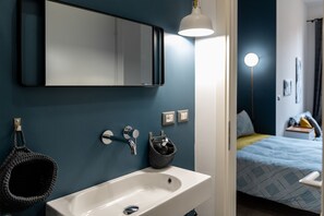 Deluxe-Doppelzimmer | Waschbecken im Bad