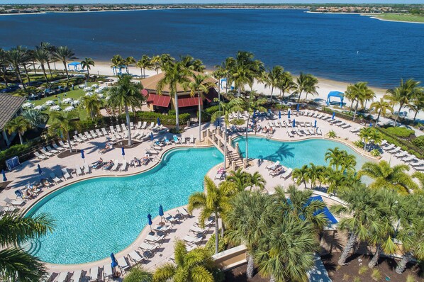 Een verwarmd zwembad