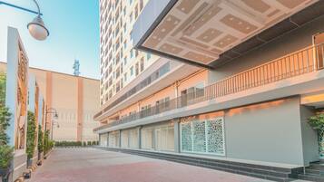 Pintu masuk properti
