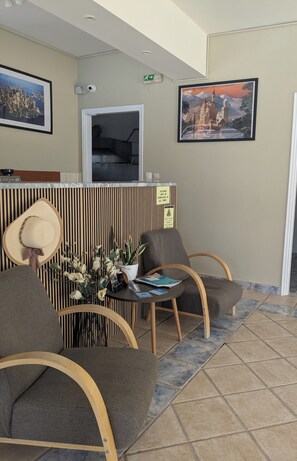 Reception - Grapevines Hotel (Zakynthos)