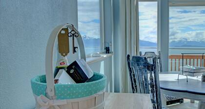 Oceanfront Luxury Penthouse näköala Kachemak Bay ja Homer Spit!