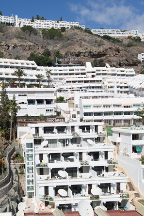 Front of property - Apartamentos Los Mocanes (Mogan)