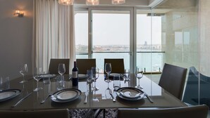 รูปภาพที่ไม่ได้จัดประเภท, 4 จาก 53, ปุ่ม