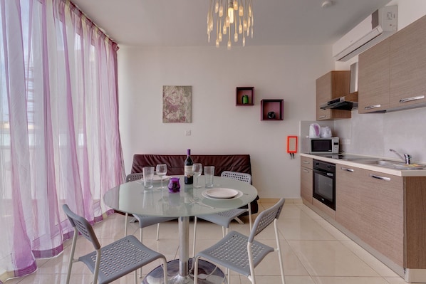 냉장고, 전자레인지, 오븐, 쿡탑