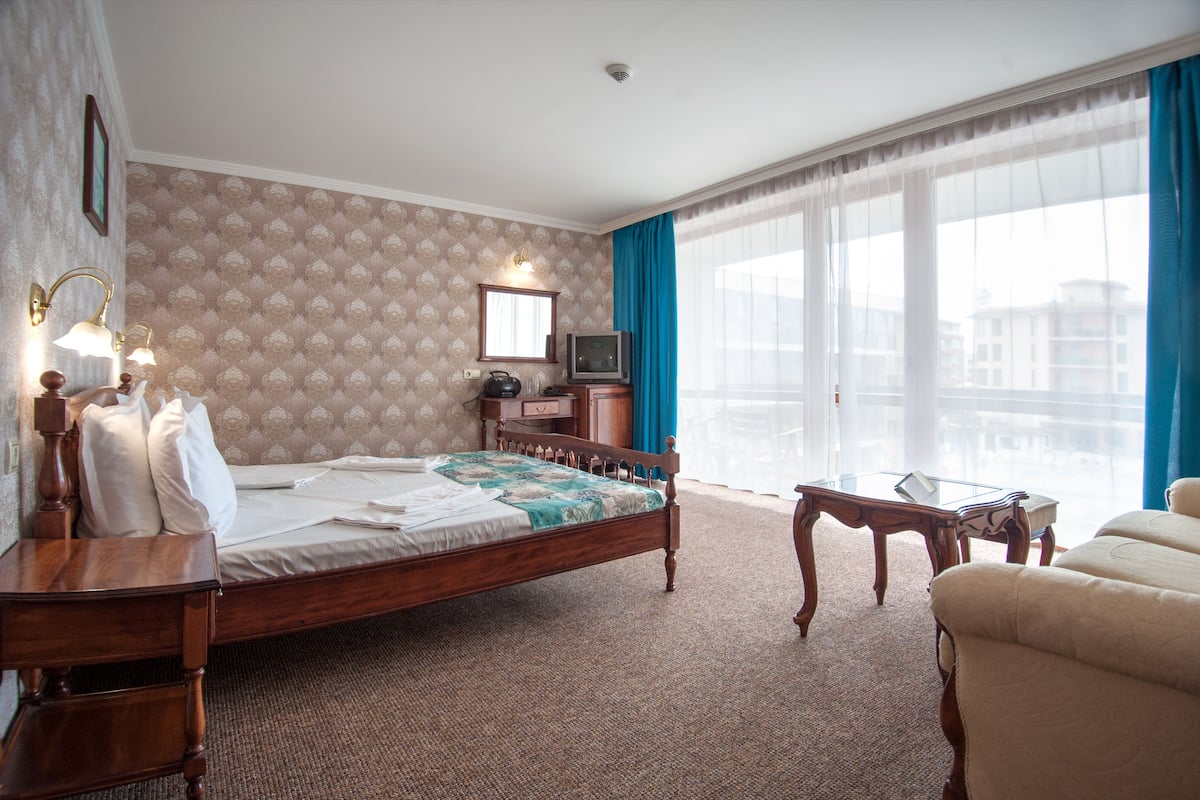 Double or Twin Room, Balcony | Minibar, desk, iron/ironing board, free cots/infant beds