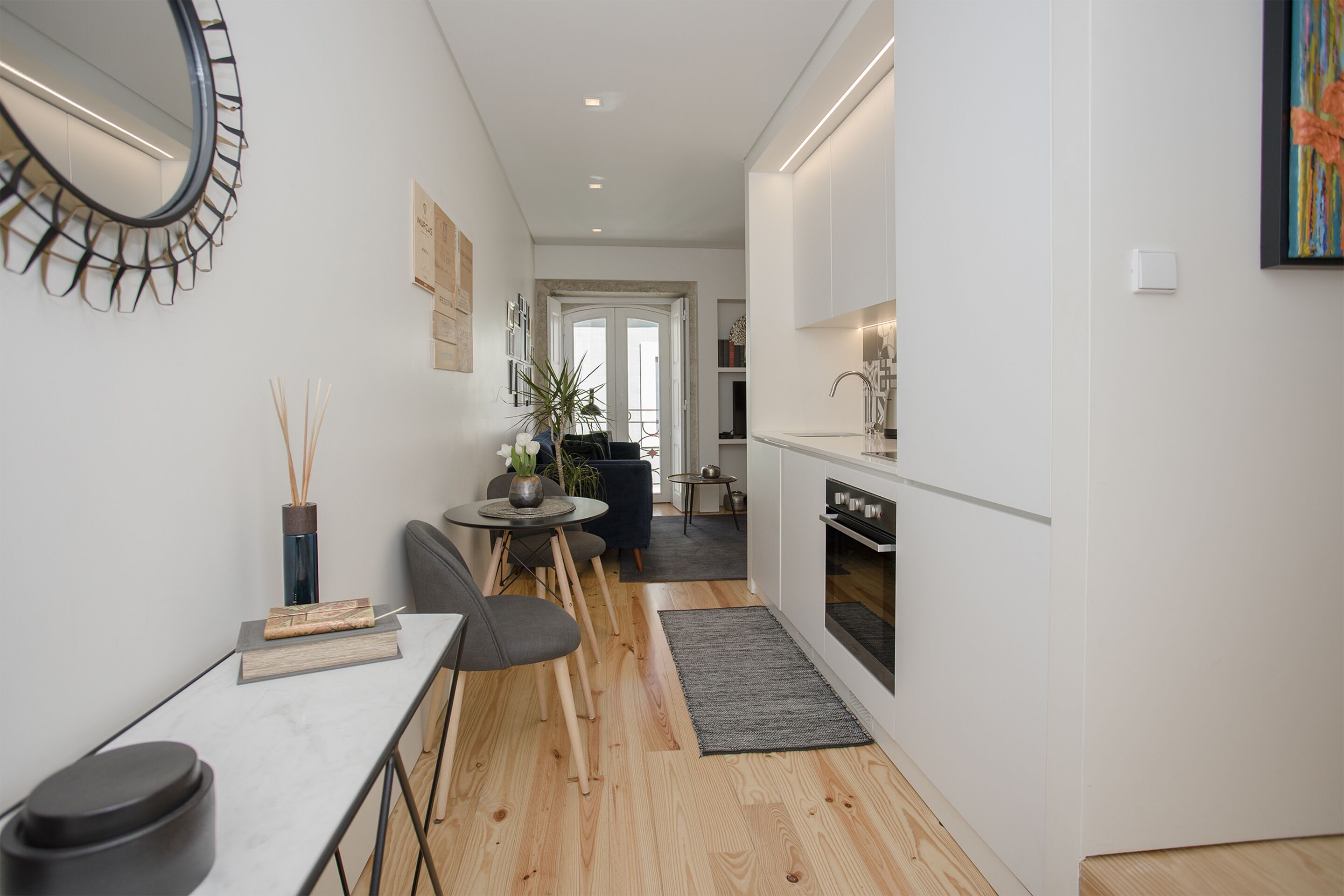 Studio | Private kitchenette | Full-sized fridge, microwave, oven, stovetop