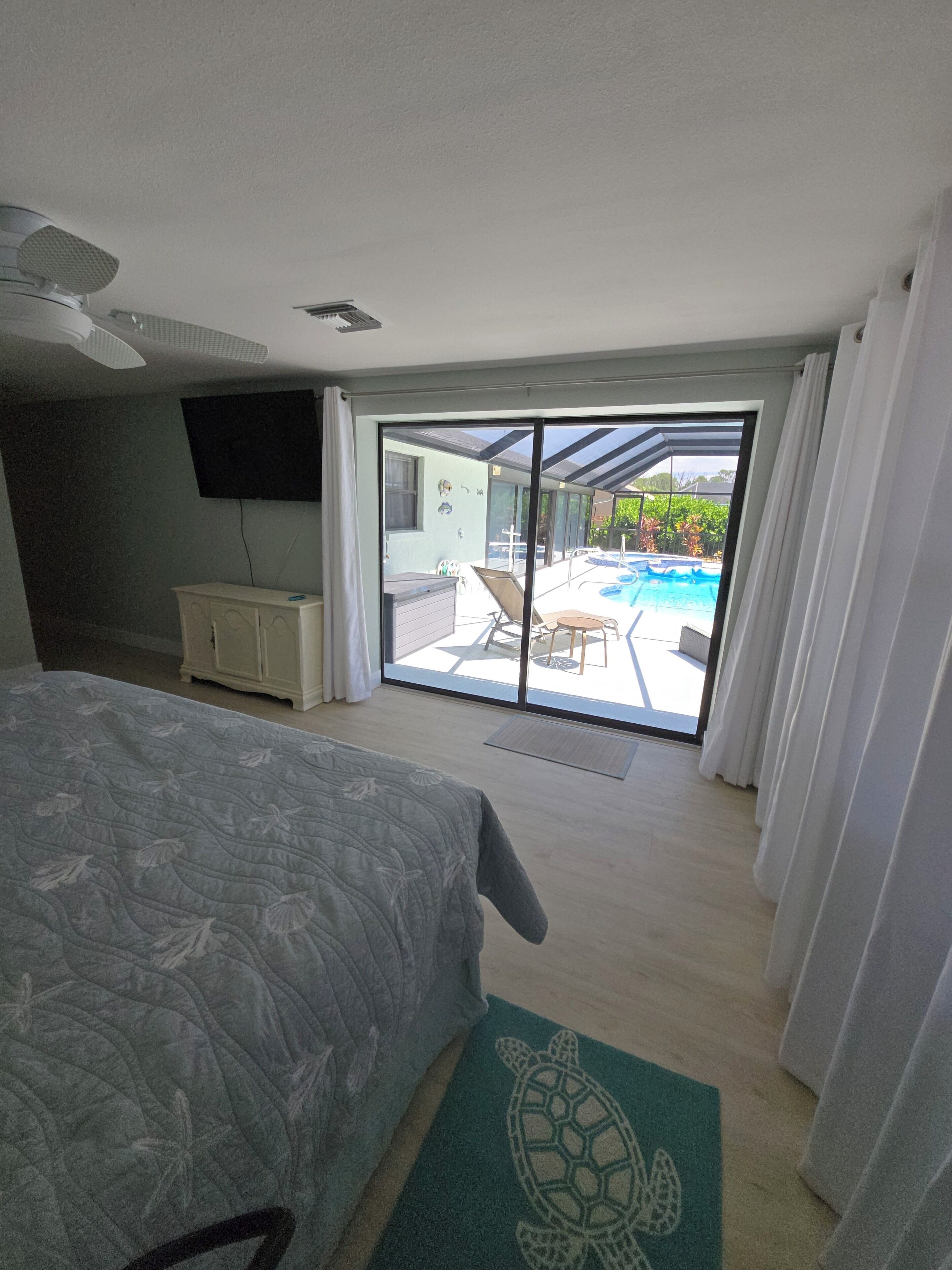 3 chambres, matelas mémoire de forme, fer et planche à repasser