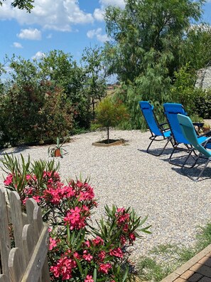 Property grounds - Beautiful old farmhouse for sole use (Piombino)