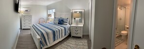 2 bedrooms, free WiFi - Just Renovated, Ocean Block,  Large 2 Bed, 2 Bath, Sleeps 8 (Ocean City)