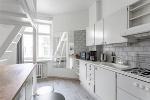 Apartment, 1 Bedroom | Private kitchen