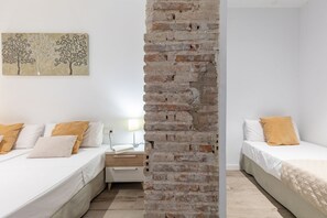 2 Schlafzimmer, Zimmersafe, Bügeleisen/Bügelbrett, kostenloses WLAN