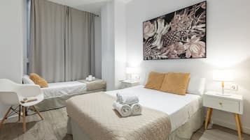 2 slaapkamers, een kluis op de kamer, een strijkplank/strijkijzer