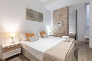 2 Schlafzimmer, Zimmersafe, Bügeleisen/Bügelbrett, kostenloses WLAN