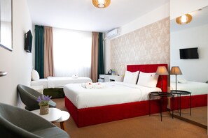 Superior kamer, 2 queensize bedden | Luxe beddengoed, verduisterende gordijnen, geluiddichte muren
