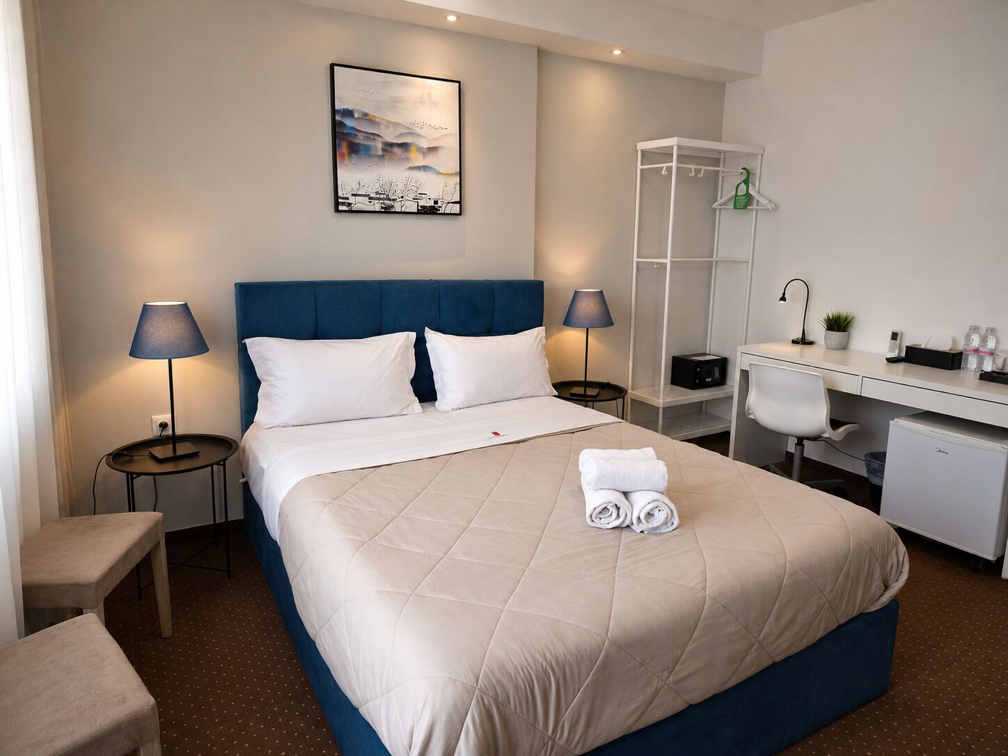 Standaard kamer, balkon | Luxe beddengoed, een laptopwerkplek, verduisterende gordijnen