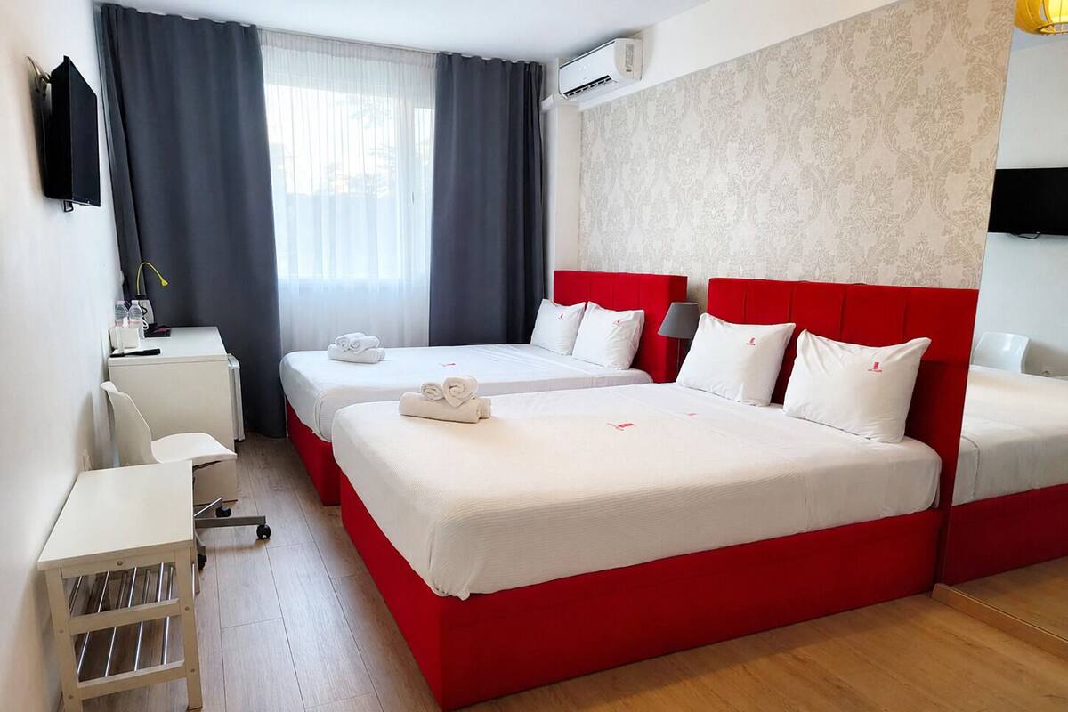Superior kamer, 2 queensize bedden | Luxe beddengoed, een laptopwerkplek, verduisterende gordijnen