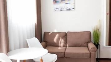 Huoneisto, 1 makuuhuone | Oleskelualue | LED-televisio
