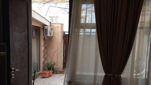 Exterior - Meidani (Tbilisi)